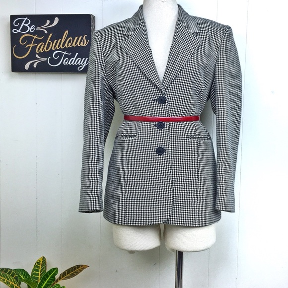 Larry Levine Jackets & Blazers - Larry Levine Black & White Houndstooth Blazer